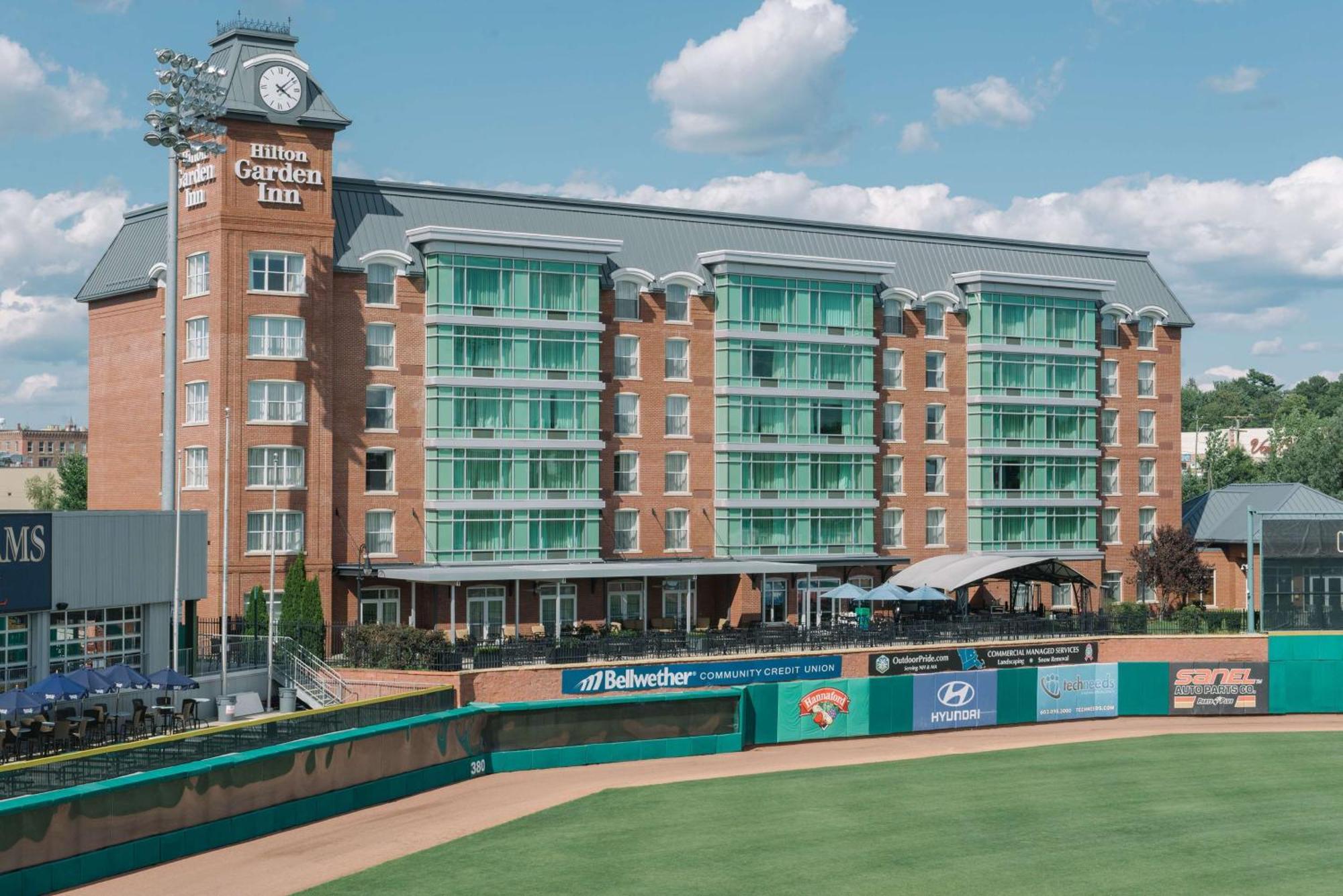 Hotel Hilton Garden Downtown 3*