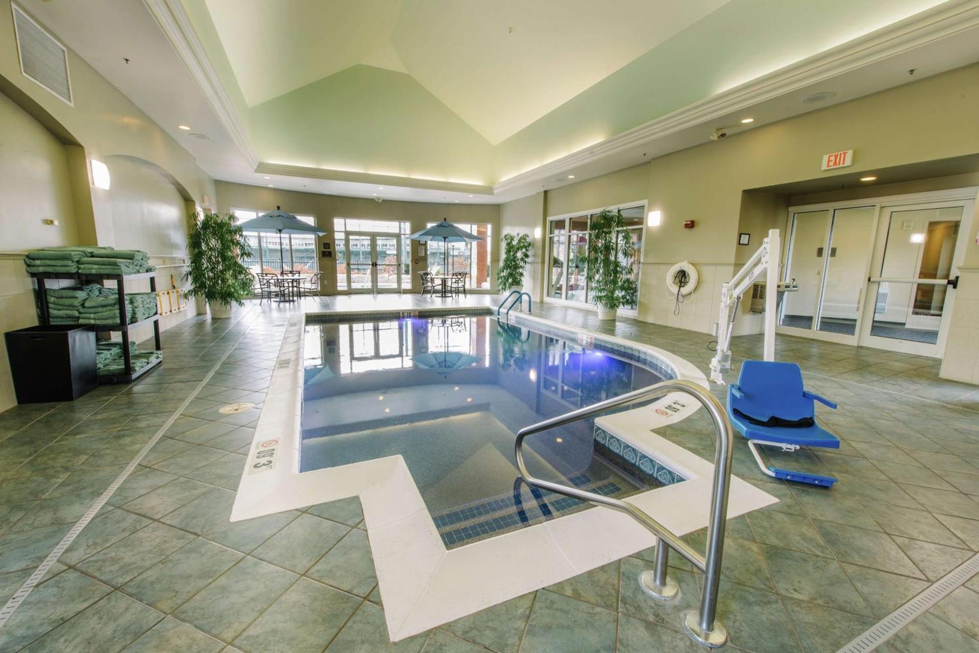Hilton Garden Downtown 3*